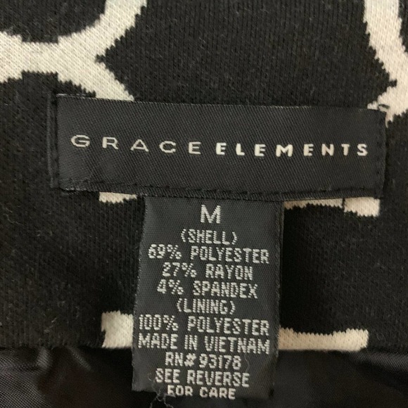 Grace Elements Pleated Cropped Swing Blazer - Picture 7 of 7